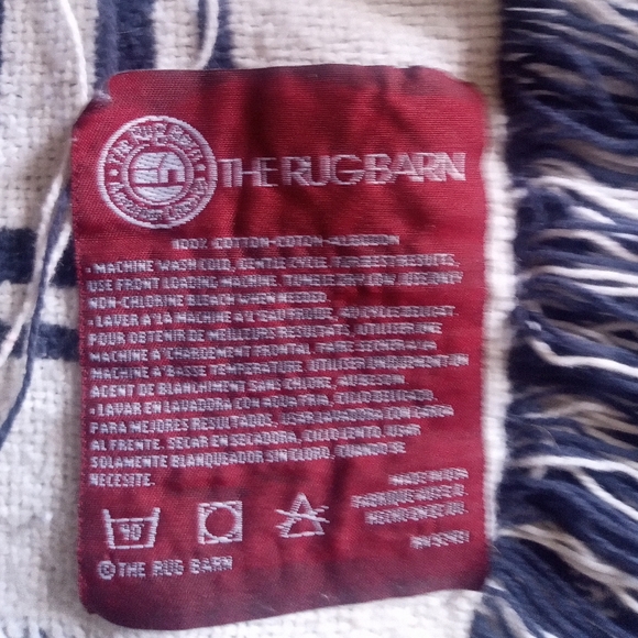 Rug Barn 60" by 41" Dark Blue and White Needlepoint Bl.nket/Throw  Sitka, Alaska - Picture 3 of 3